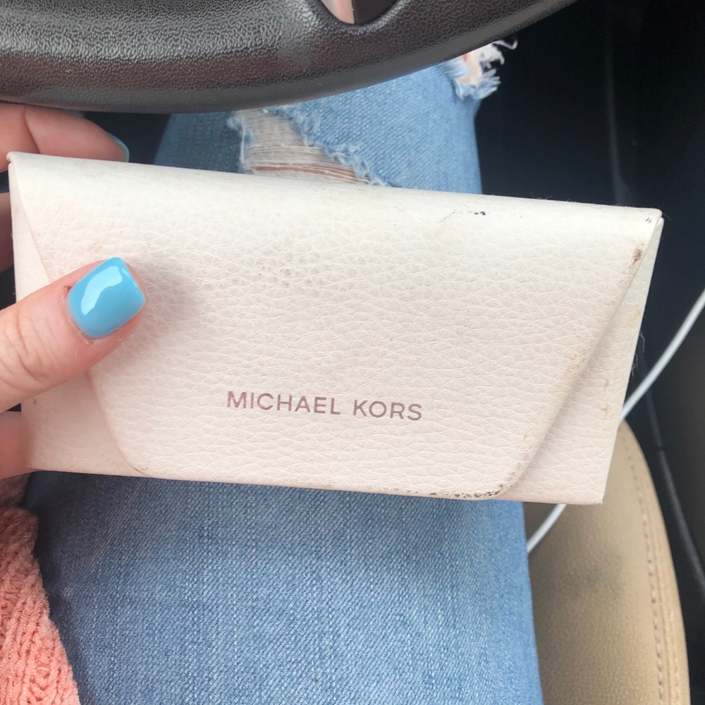 Michael Kors Sunglasses 😎 - Picture 4 of 5